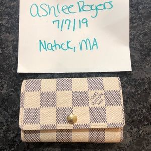 Louis Vuitton 6 ring key holder